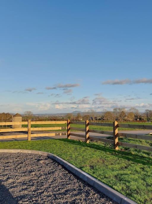 Drumrammer Farm Lodge Ahoghill Bagian luar foto