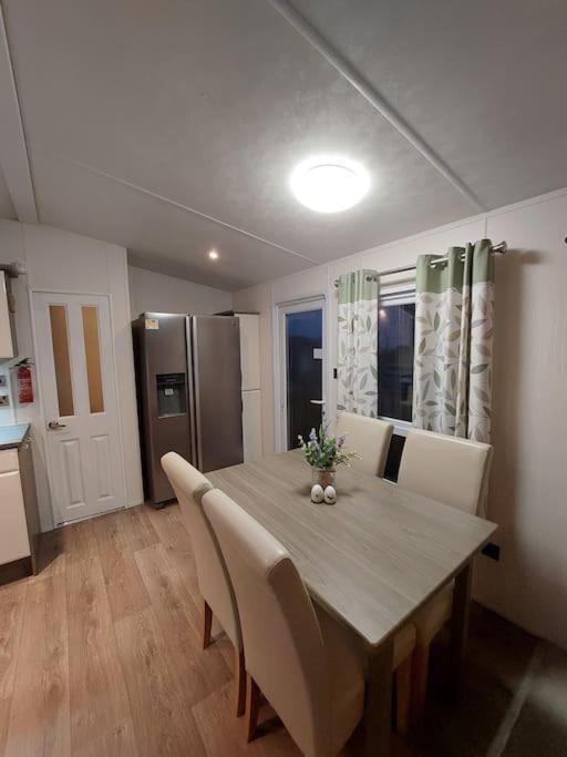 Drumrammer Farm Lodge Ahoghill Bagian luar foto