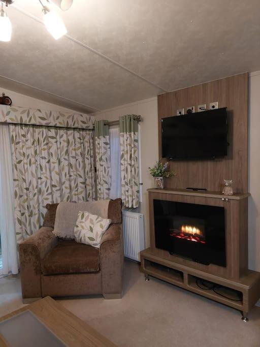 Drumrammer Farm Lodge Ahoghill Bagian luar foto